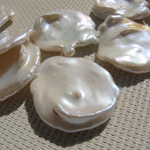 20x28mm Natural White Keshi Cultured Freshwater Pearl PL165