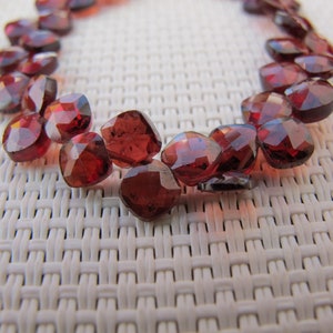 6mm Garnet Faceted Diamond Beads S547