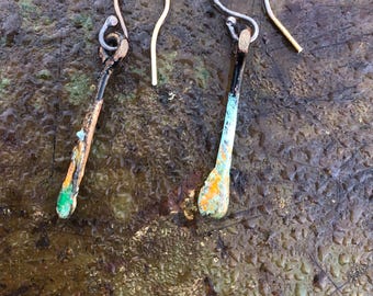 ATTITUDE AND LATITUDE earrings