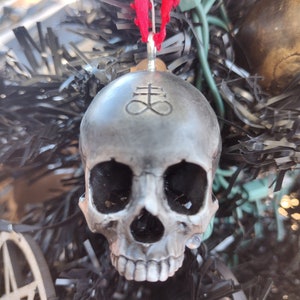 Skull ornament