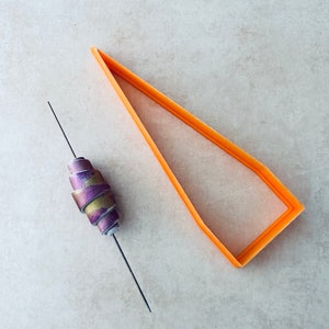 1 inch Rolled clay bead cutter - basic triangle | paper bead style clay cutter