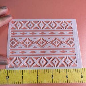 Plantilla de arcilla Western Quilt, plantilla del suroeste, tapete de textura mylar. Ideal para impresión con planchas de gel, arcilla polimérica, pintura y pasta de textura. imagen 3