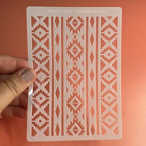 Plantilla de arcilla Western Quilt, plantilla del suroeste, tapete de textura mylar. Ideal para impresión con planchas de gel, arcilla polimérica, pintura y pasta de textura. imagen 2
