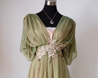 Edwardian dress Downton Abbey inspired. Alternative Green wedding dress for Titanic, Somewhere in time event. Edwardian fashion recollection