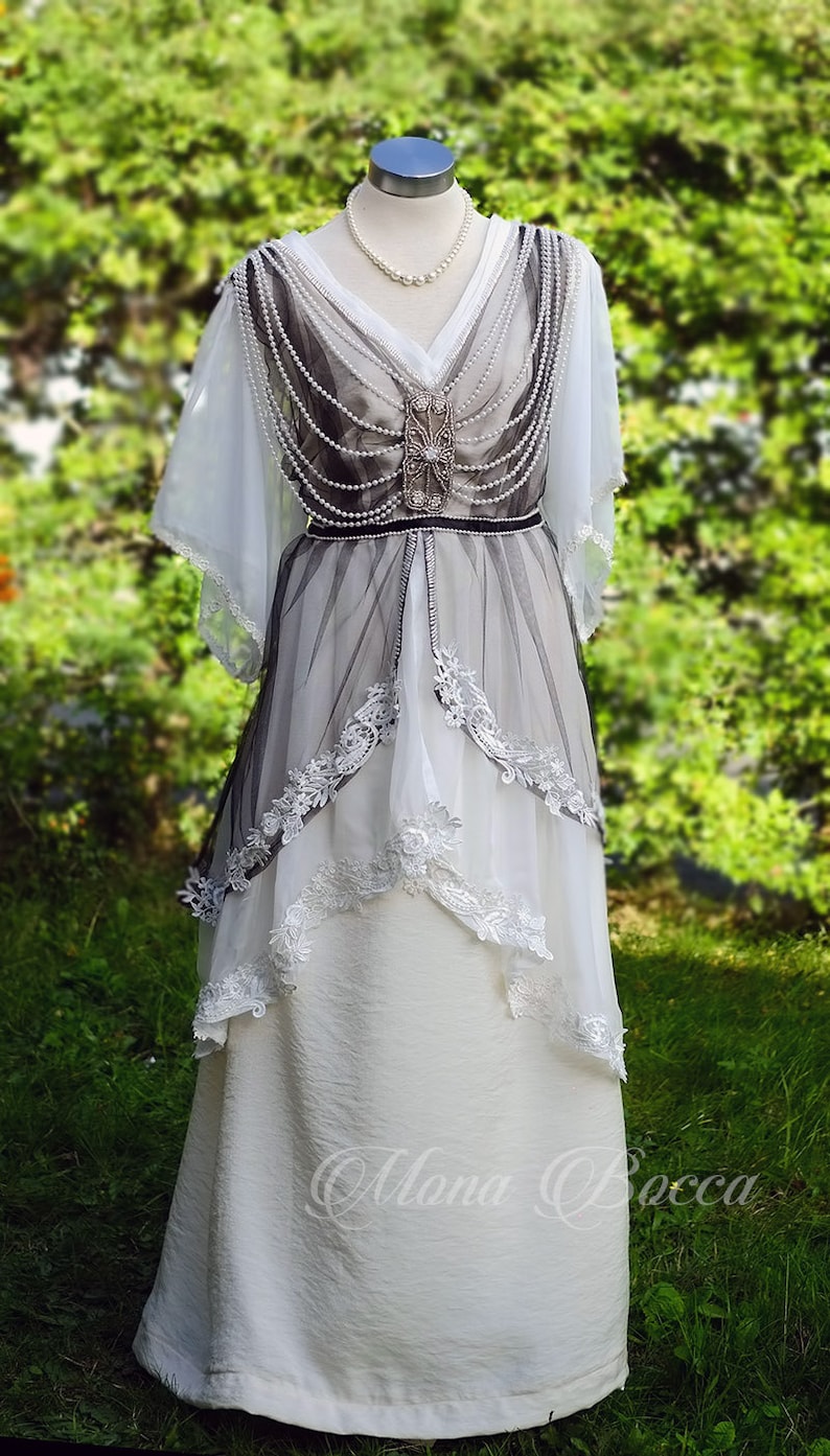 Edwardian Ladies Clothing – 1900, 1910s, Titanic Era     Edwardian Dress Ivory pearl gown Bridal dress Downton Abbey dress Vintage wedding dress promenade dress evening gown by Mona Bocca  AT vintagedancer.com