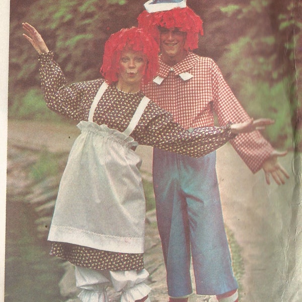 5254 McCalls Sewing Pattern Adult Raggedy Ann Andy Costume Size Medium Vintage 1970s Halloween