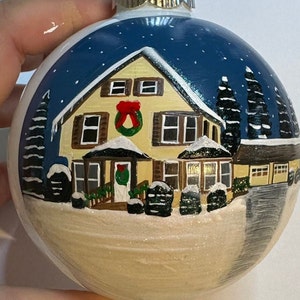 House portrait, painted house ornament, house painted on ornament, new home, house warming, realtor gift, painted house bulb, house bauble,