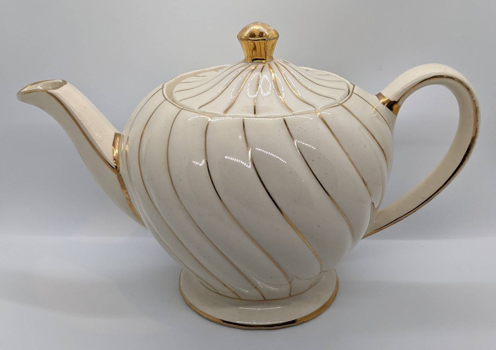 Vintage Sadler Cream and Gold Swirl Teapot Etsy