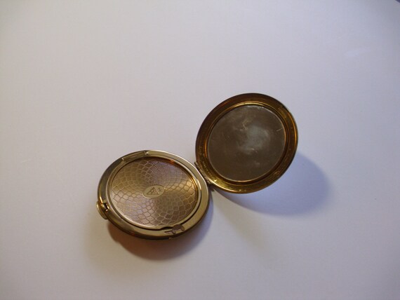 Vintage Compact,  Kigu Compact, Make-Up Compact, … - image 3