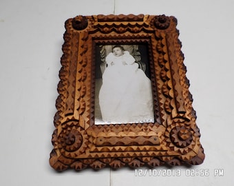Handcarved Mahogany Tramp Art Frame, 5-Layer Folk Picture Frame (4x6 Opening)