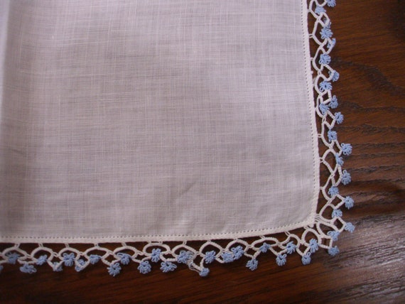 Three Vintage Linen Handkerchiefs, Hankie Lot, Ta… - image 7