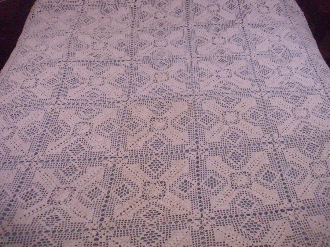 Vintage White Crocheted Bedspread, Crochet Tablecloth, Double Size ...