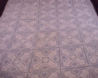 Vintage White Crocheted Bedspread, Crochet Tablecloth, Double Size Bedspread, Crochet Bed Linen, Crochet Bed Cover, Bed Coverlet