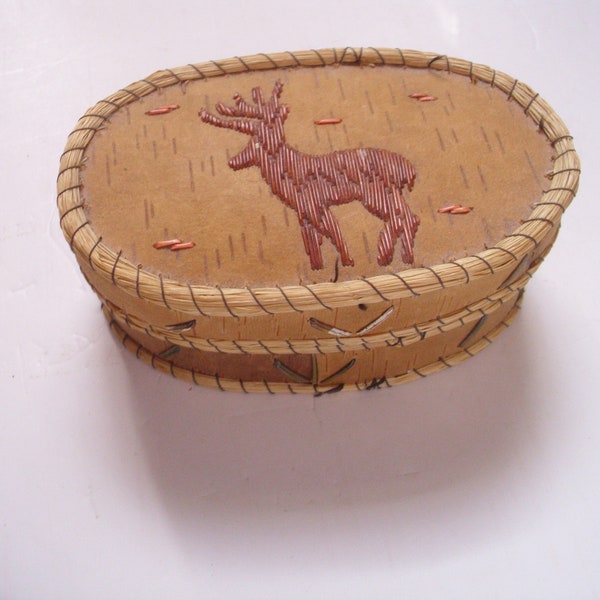 Vintage Birch Bark Box, Native American Indian Box, Handmade Birch Bark Box, Oval Box, Native American Art, Hand Woven Box, Birch Box