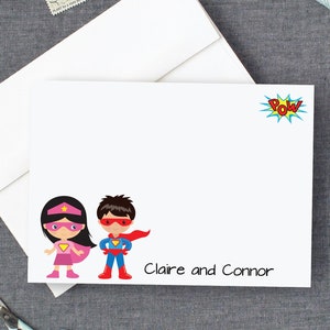Papelaria personalizada de super-herói gêmeo - Cartões de notas de super-heróis gêmeos de meninos e meninas - Obrigado - Personalizado - Máscara de capa de super-herói DM193A