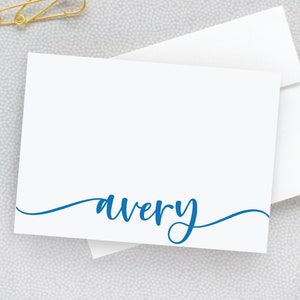 Gepersonaliseerde notitiekaarten voor haar, briefpapier voor vrouwen, aangepaste scriptnaam stationaire kaarten, set platte kaarten en enveloppen 22-101