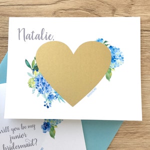 Junior Bridesmaid Scratch Off Card - Blue Hydrangea Wedding Proposal Card - Gratta e Vinci la damigella d'onore - Damigella d'onore SERENITY