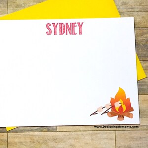 Papelería de campamento - Tarjetas de notas de campamento - Tarjetas de campamento para dormir - Viaje de campamento - Notas del campamento - Smores over the Fire Cards DM264