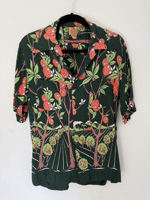Genuine 1940s Hawaiian Scenic Orange Grove Border Shirt Rayon Vintage