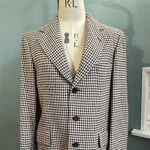 Vintage AQUASCUTUM jacket in a dogtooth wool check- lined- Size 14