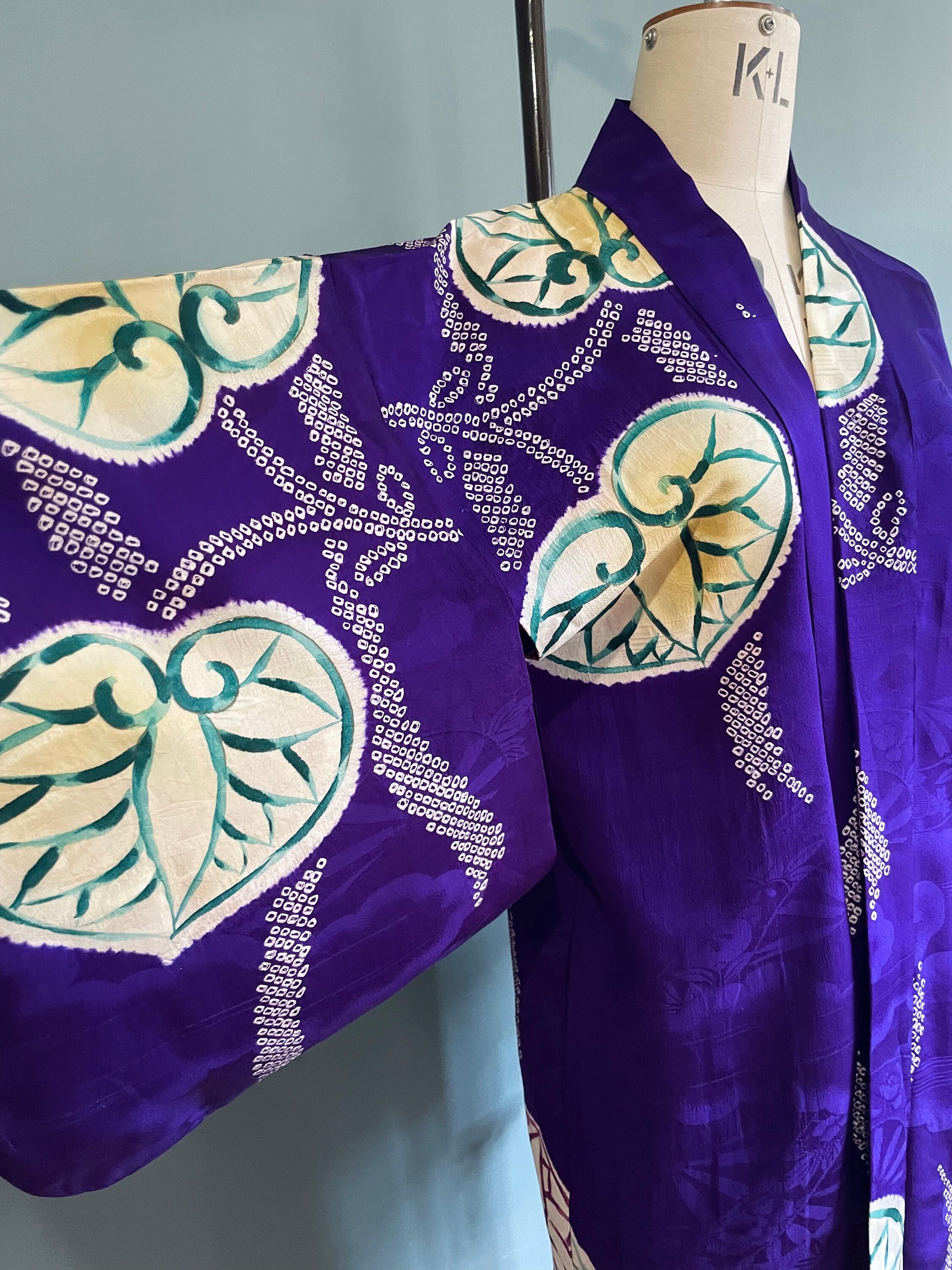 Vintage Haori Silk Kimono Jacket Long Length in Deep Purple