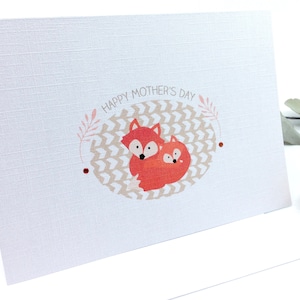 Carte de fête des mères maman et bébé renard, carte animal mignon pour maman, carte renard de l'enfant, carte de fête des mères pour maman ou maman, carte de voeux forêt