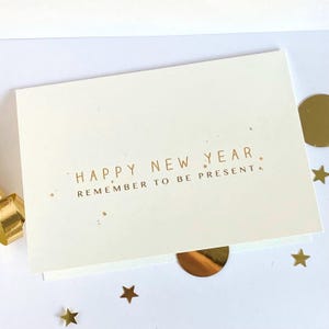 Carte de bonne année, carte de nouvel an confettis, carte de bonne année moderne, carte de nouvel an attention, carte de nouvel an motivante avec message or