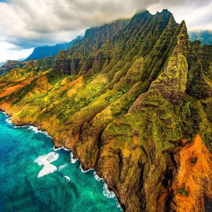 Aluminum/Canvas Fine Art print of the Na Pali Coast in Kauai titled "Steep"
