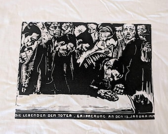 In Memoriam Karl Liebknecht, by Käthe Kollwitz t-shirt
