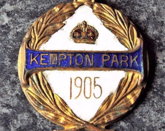 Antique Enamel Medal 1905 Kempton Park Horse Racing Members Enamel Club Badge D/L