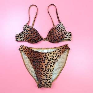 Vintage Y2K leopard pattern bikini set: underwire soft bra top and low rise bottoms, S Small, animal print