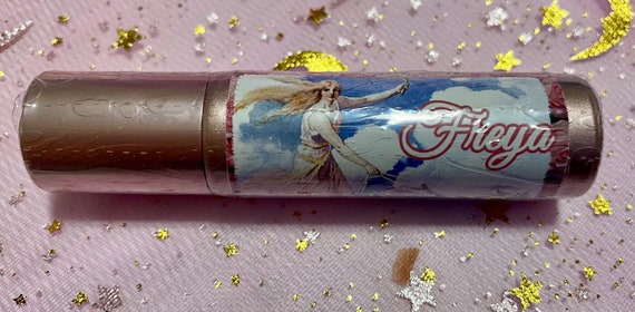 Freya Rose Perfume Oil is delicate yet powerful. It blooms with a heart full of passion, echoing the Norse goddess of love, beauty, and war.