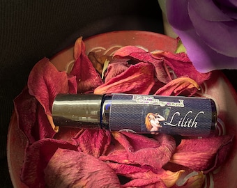 Sandalwood Vanilla Exotic Perfume for Lilith, Alluring Scent, 10 ml Rollerball Organic Oil Perfume, Gifts for Witches, Unisex Scent