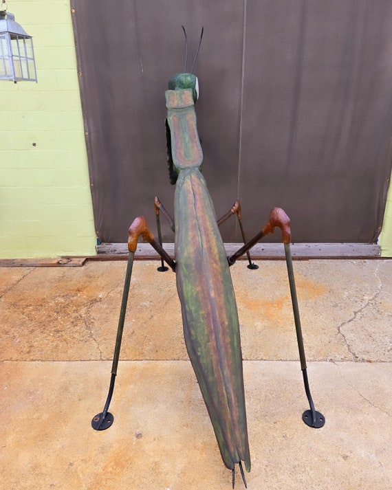 Custom Made Outdoor Metal Praying Mantis Sculpture Made to Order