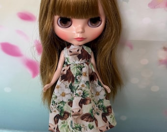 Doll dress with cows on print. To fit Pullip and Blythe dolls. Handmade.