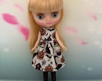 Middie Blythe dress - cream with Halloween themed print! Pumpkins on print. Unique doll dress!