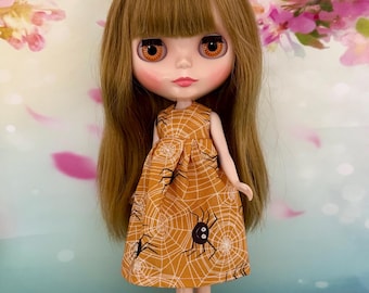 Orange doll dress with black spider Halloween print. To fit Pullip and Blythe dolls. Handmade.