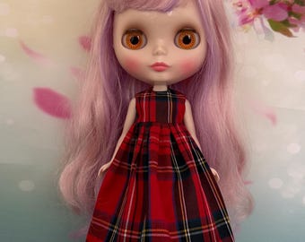 Red tartan dress. To fit Pullip and Blythe dolls. Handmade.