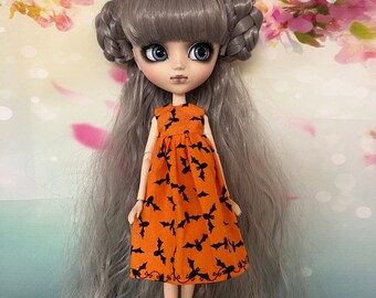 Orange dress with bats on print. To fit Pullip and Blythe dolls. Handmade