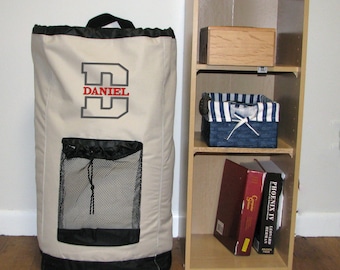 Sac à dos personnalisé avec sac à linge universitaire, panier à linge à monogramme, indispensables pour la rentrée universitaire, cadeau de remise des diplômes