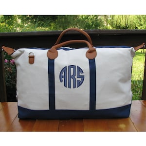 Personalized Weekender Bag for Graduation Gift, Overnight Travel Bag Gifts for College Students, Monogram Canvas Duffle Bag College Gifts