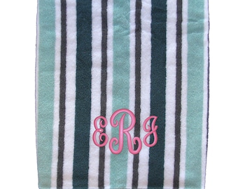 Large Personalized Bath Towels, Monogram Towels College Dorm Student Gift, Embroidered Towels for Housewarming or Graduation Gift