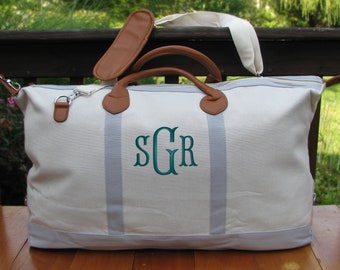 Personalized Weekender Bag Gift for Her or Him, Overnight Travel Bag Graduation Gift, Monogram Canvas Duffle Bag College Gifts for Students