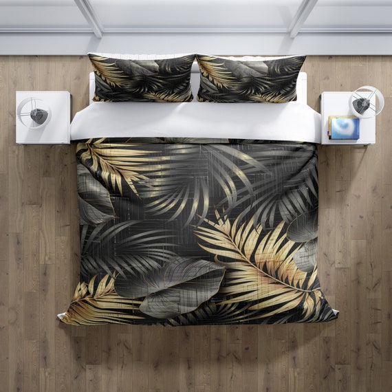 Schwarz und Gold Monstera Farn Print Bettbezug