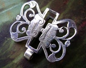vintage engraved jewelry finding, 1 bracelet necklace panel link, metal butterfly wings, EPNS, jewelry supply, AnvilsAttic,