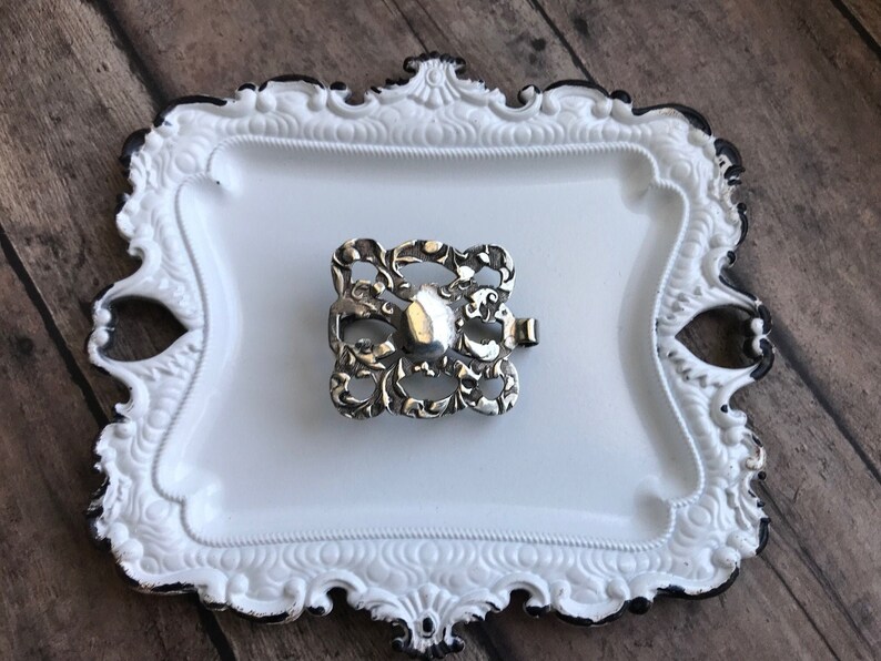 ornate Brocade pattern 1 antique jewelry finding link, EPNS vintage supply, AnvilsAttic image 2