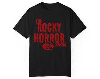 Vintage Red Rocky Horror T-Shirt: Cult Classic Halloween Tee