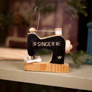 Sewing Machine Singer  Nostalgic ornament or shelf sitter