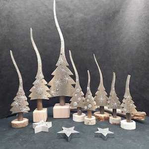 Licht champagne, goud/grijze diamant, een glinsterende kerstboom, handgeschilderde kerstboom, gemaakt van hout in 4 maten (selectie)