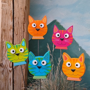Funny cat/tomcat/tiger, colorfully painted animal head, unique pieces made of spruce wood, plug for home & garden, gift idea from Freudenbaum, Felidae